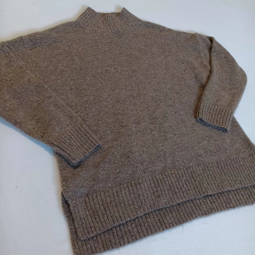Well Worn (brand) Sz M Tan/Brown Sweater Mixed Fabrics Normcore